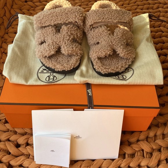 ‼️SALE‼️HERMES CHYPRE SANDAL NWT - Picture 5 of 7